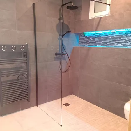 Apartment Le Jardin D'eden - Junior Pmr Luxe - Petit Dejeuner Inclus Pour 2 Personnes